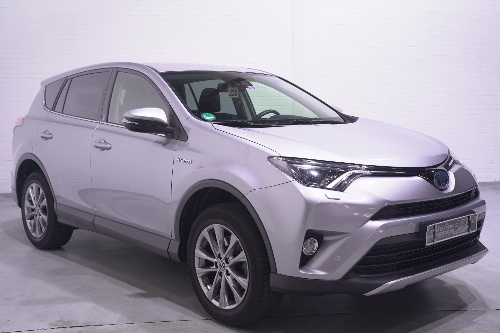 Toyota RAV4 2.5 Hybrid AWD Energy Team-Duitsland navigatie c, Auto's, Toyota, Automaat, Dealer onderhouden, Stof, Gebruikt