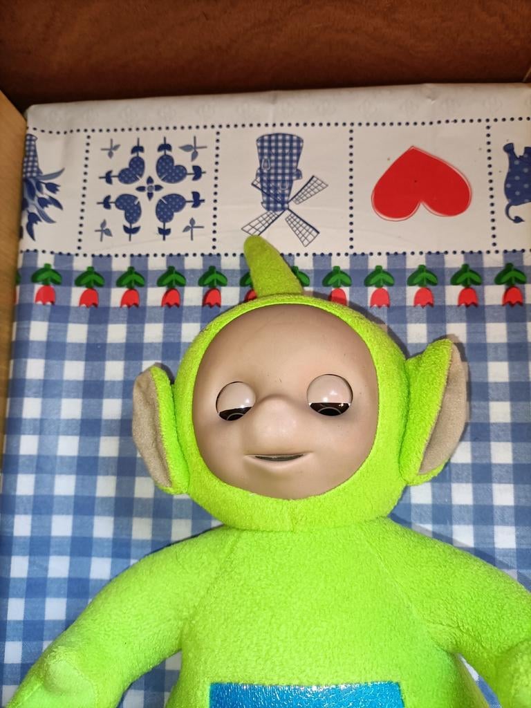 Teletubbies Dipsy knuffel met slaapogen 38 cm groot, Kinderen en Baby's, Ophalen of Verzenden, Zo goed als nieuw, Overige typen
