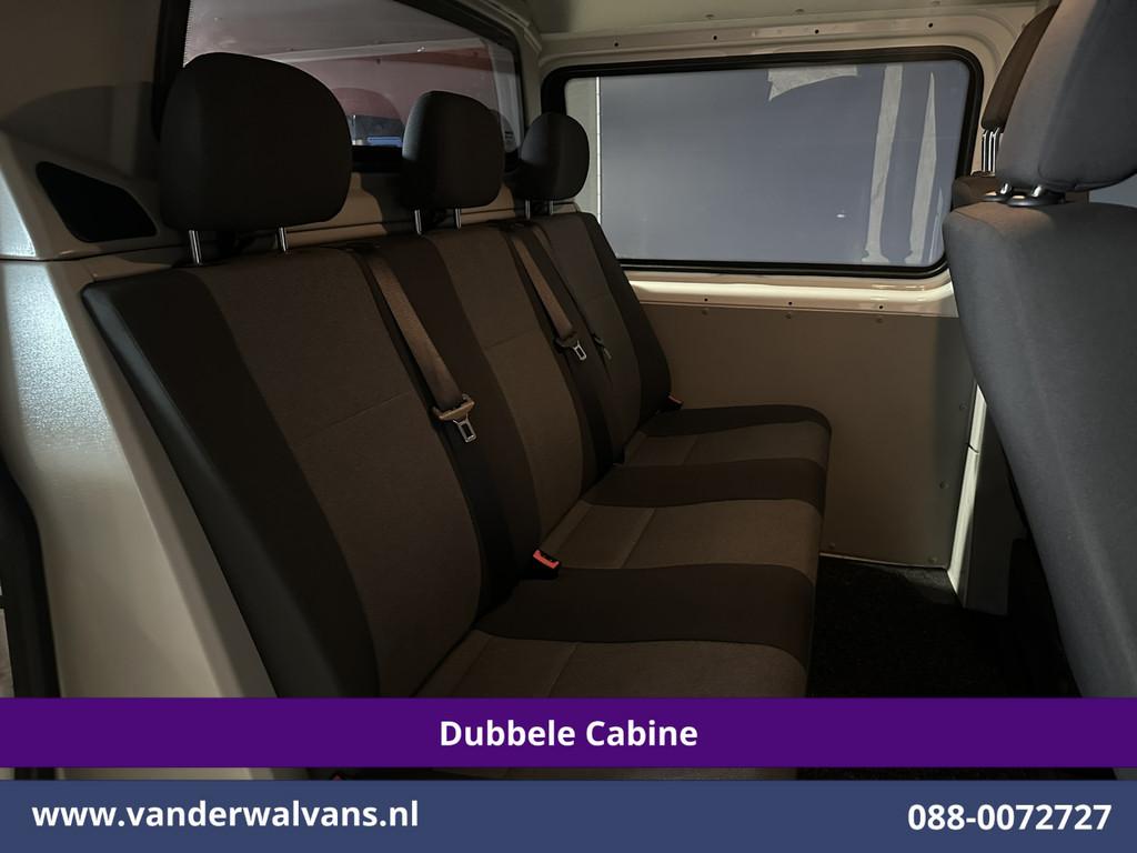 Volkswagen Transporter 2.0 TDI 150pk L2H1 Dubbele Cabine Eur, Auto's, Bestelauto's, Voorwielaandrijving, Stof, Gebruikt, 4 cilinders