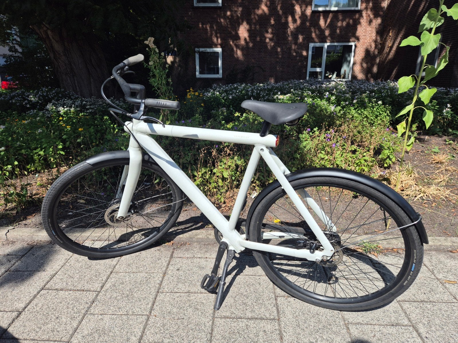 Mooie Vanmoof S2, Fog white, uitstekend onderhouden, Gebruikt, Versnellingen, 57 tot 61 cm, Schijfrem