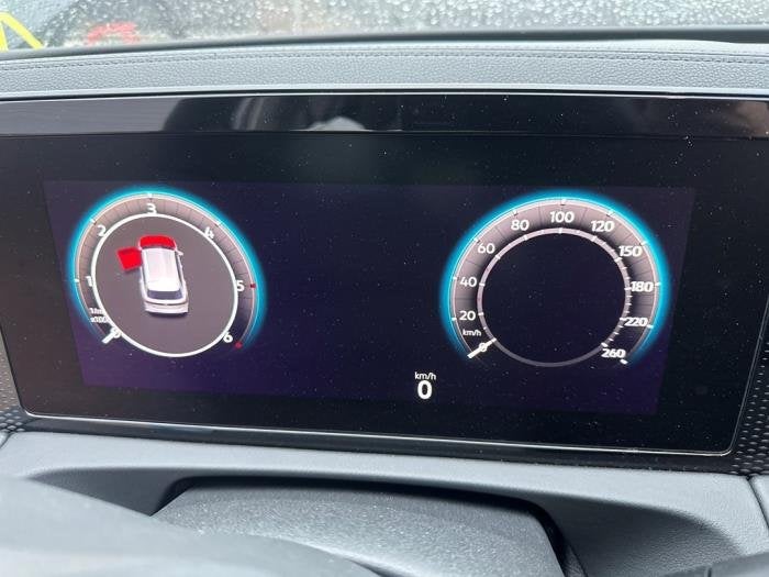 Kilometerteller KM van een Volkswagen Tiguan, Gebruikt, -, Volkswagen, -