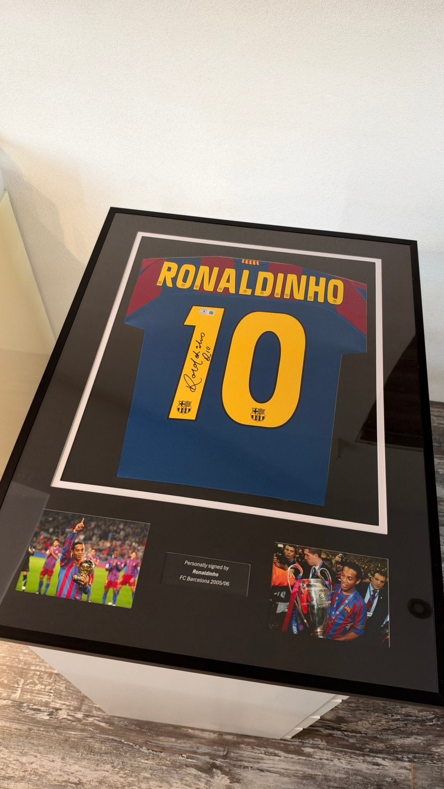 Ronaldinho FC Barcelona Signed Shirt 2005/06 Beckett COA, Ophalen of Verzenden, Nieuw, Buitenlandse clubs, Shirt