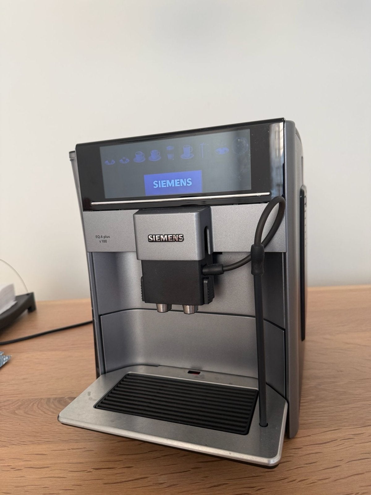 Defecte Siemens EQ.6 s100 koffiemachine (verwarmingselement), Ophalen, Niet werkend, Koffiemachine, Koffiebonen