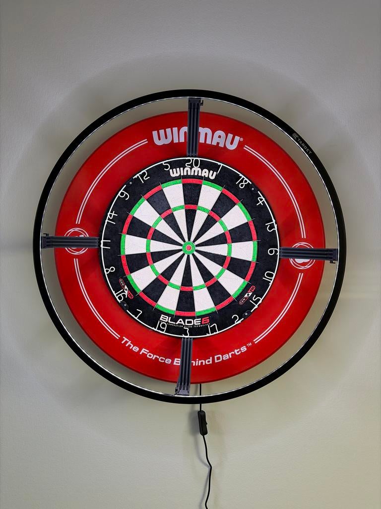 Compleet Dartbord met corona vision en surround, Ophalen, Zo goed als nieuw, Dartbord