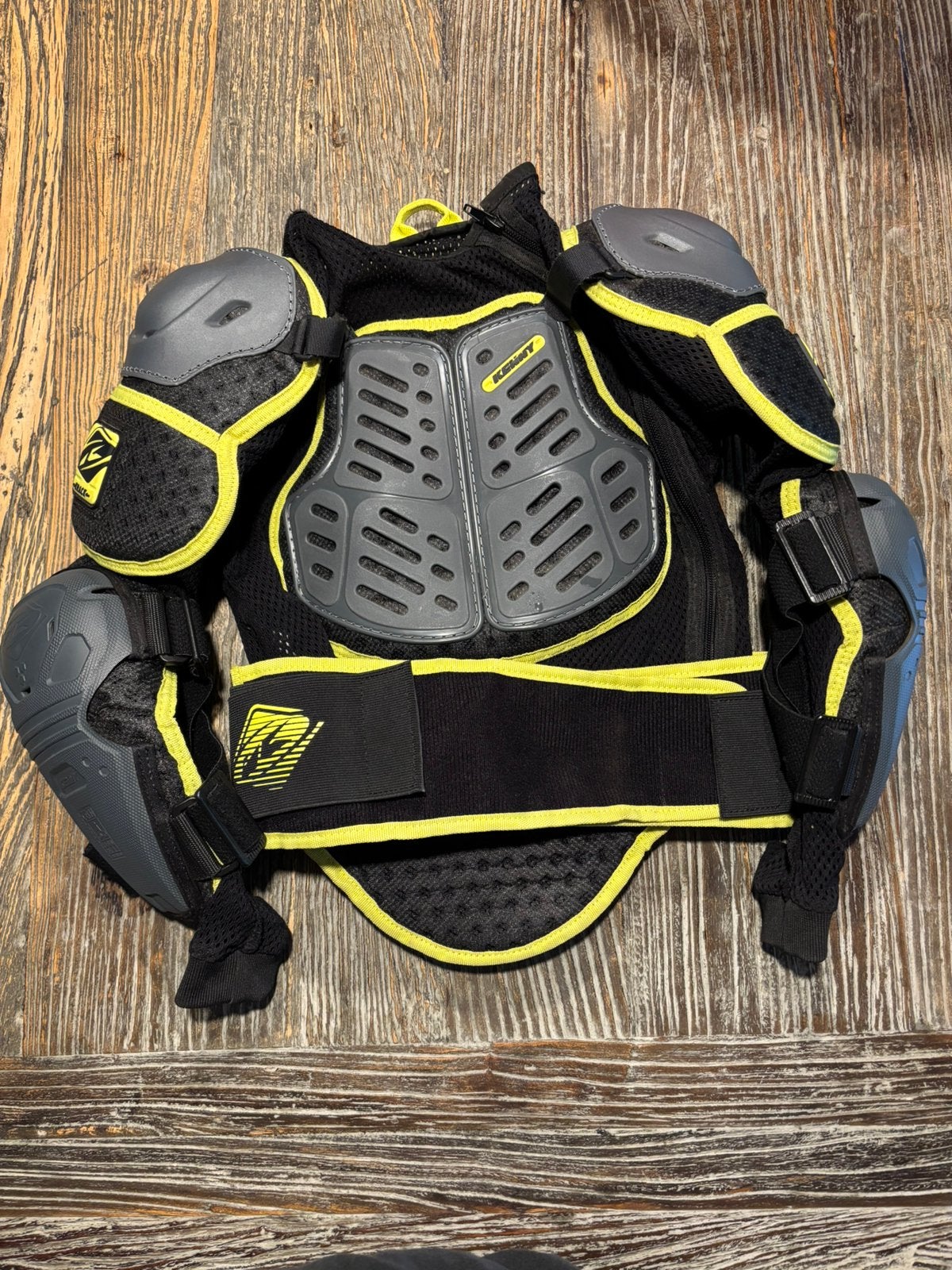 Bodyprotector motorcross kind maat M, Motoren, Ophalen of Verzenden, Tweedehands, Motorcrosskleding