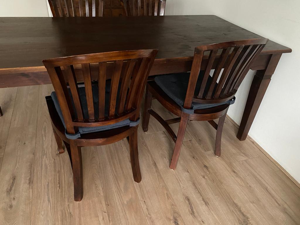 Antieke teak houten tafel en stoelen set massief hout, Huis en Inrichting, Complete eetkamers, Ophalen, 4 tot 6 stoelen
