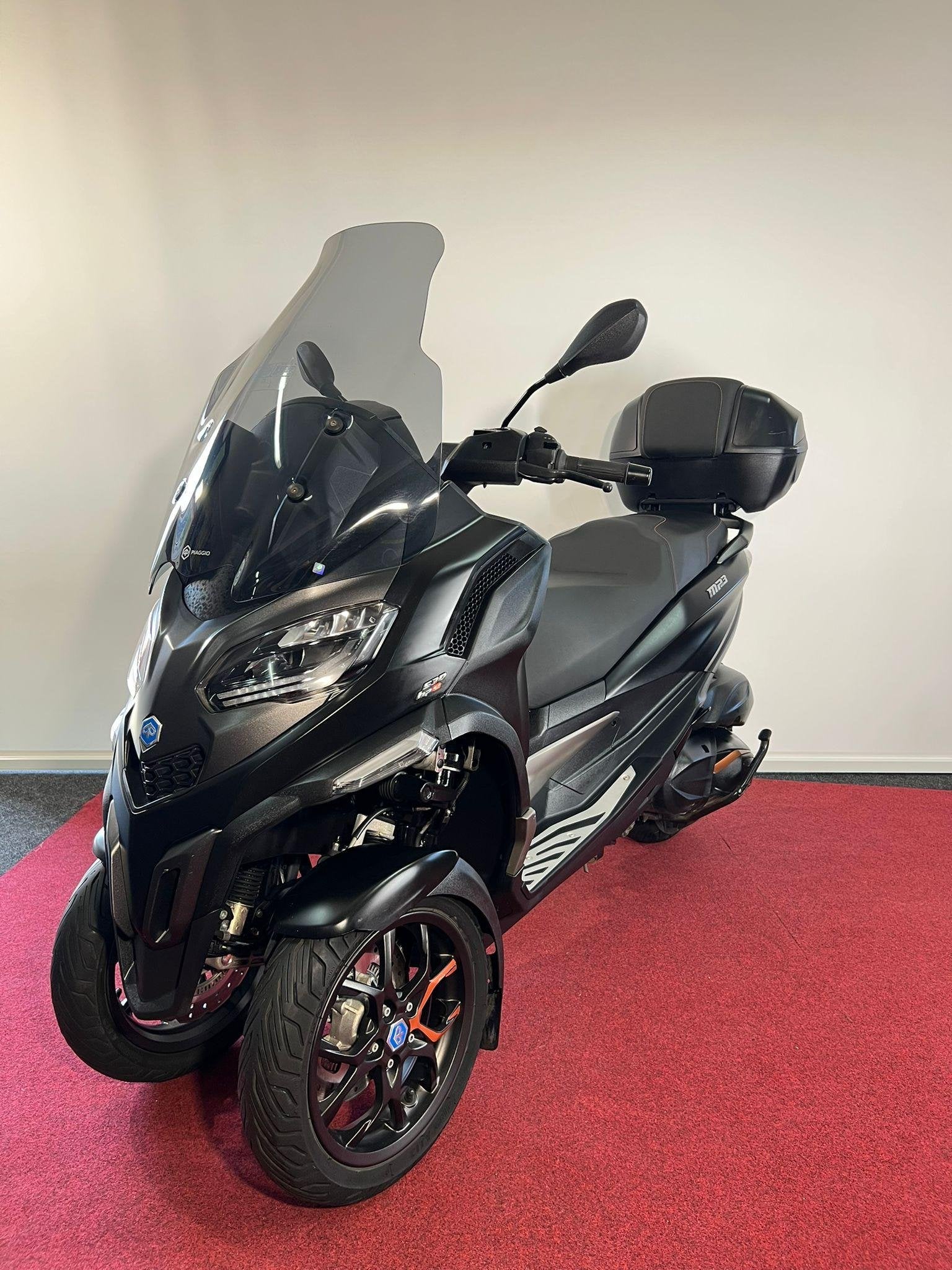 Piaggio MP3 530 HPE Exclusive ABS, Cruise Control, Scooter, Bedrijf
