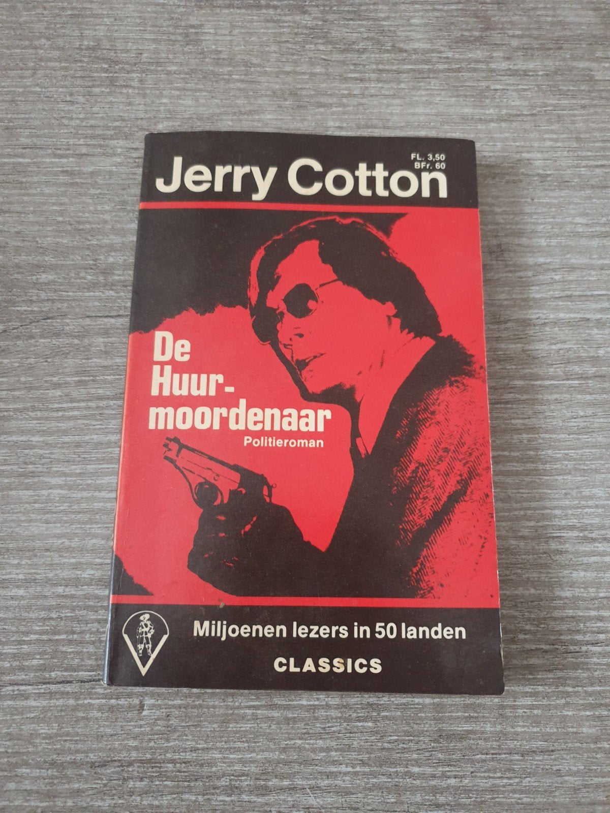 Jerry Cotton - De Huurmoordenaar (Politieroman), Ophalen of Verzenden, Gelezen, Jerry Cotton