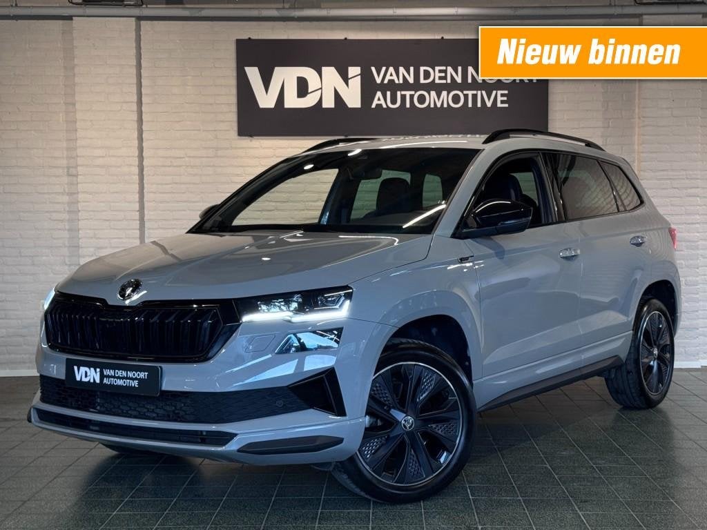 Skoda KAROQ 1.5 TSI ACT Sportline Business DSG Virtual Camer, Automaat, Karoq, Bedrijf, SUV of Terreinwagen