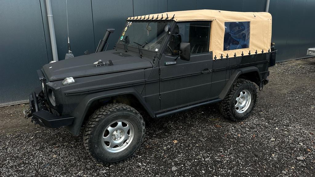 Mercedes-Benz G-klasse Wolf 300GD 250GD 290GD   wolf-type OM, Auto's, Automaat, Zwart, Zwart, Bedrijf