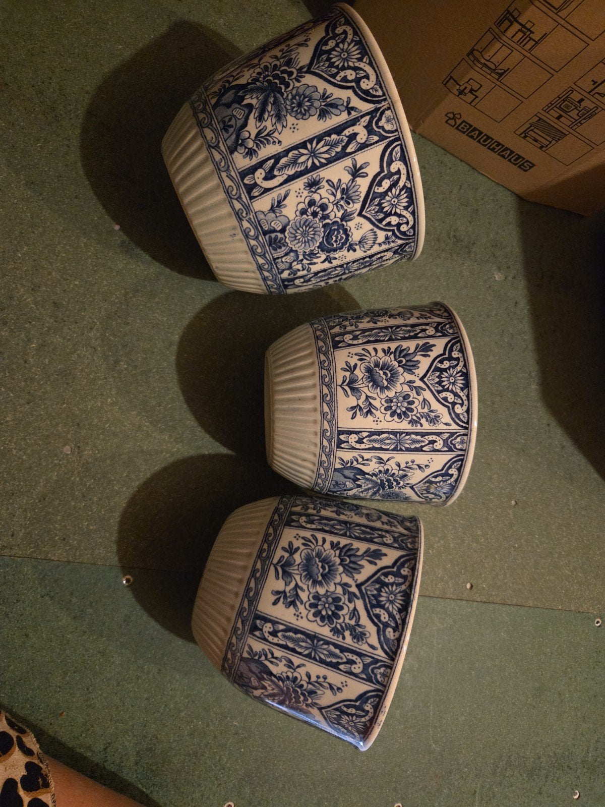 Set van 3 Delfts blauwe bloempotten - Maastricht, Ophalen, Rond, Zo goed als nieuw, Balkon