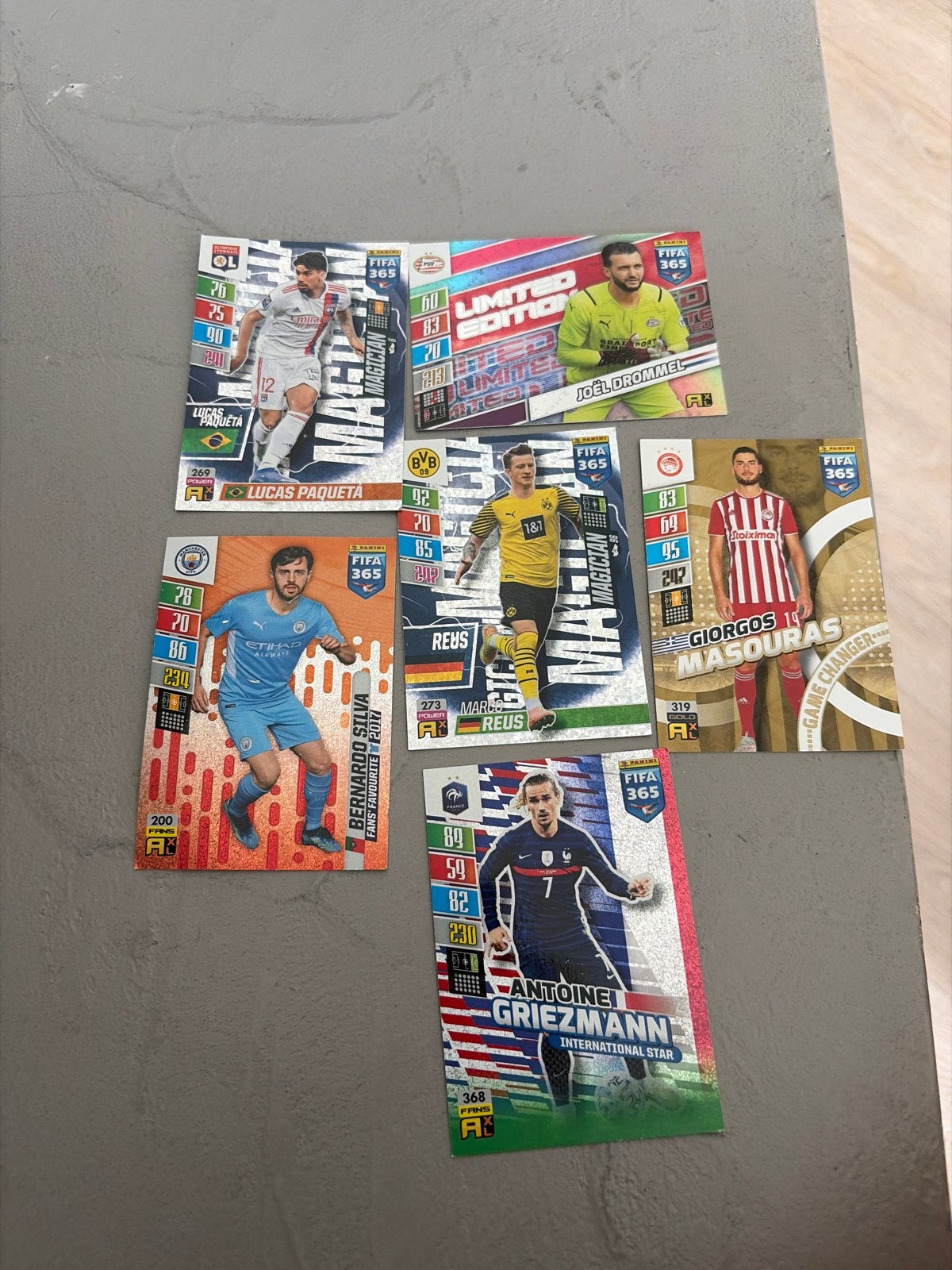 Set Panini FIFA 365 Adrenalyn XL kaarten, Ophalen of Verzenden, Zo goed als nieuw, Overige binnenlandse clubs, Spelerskaart