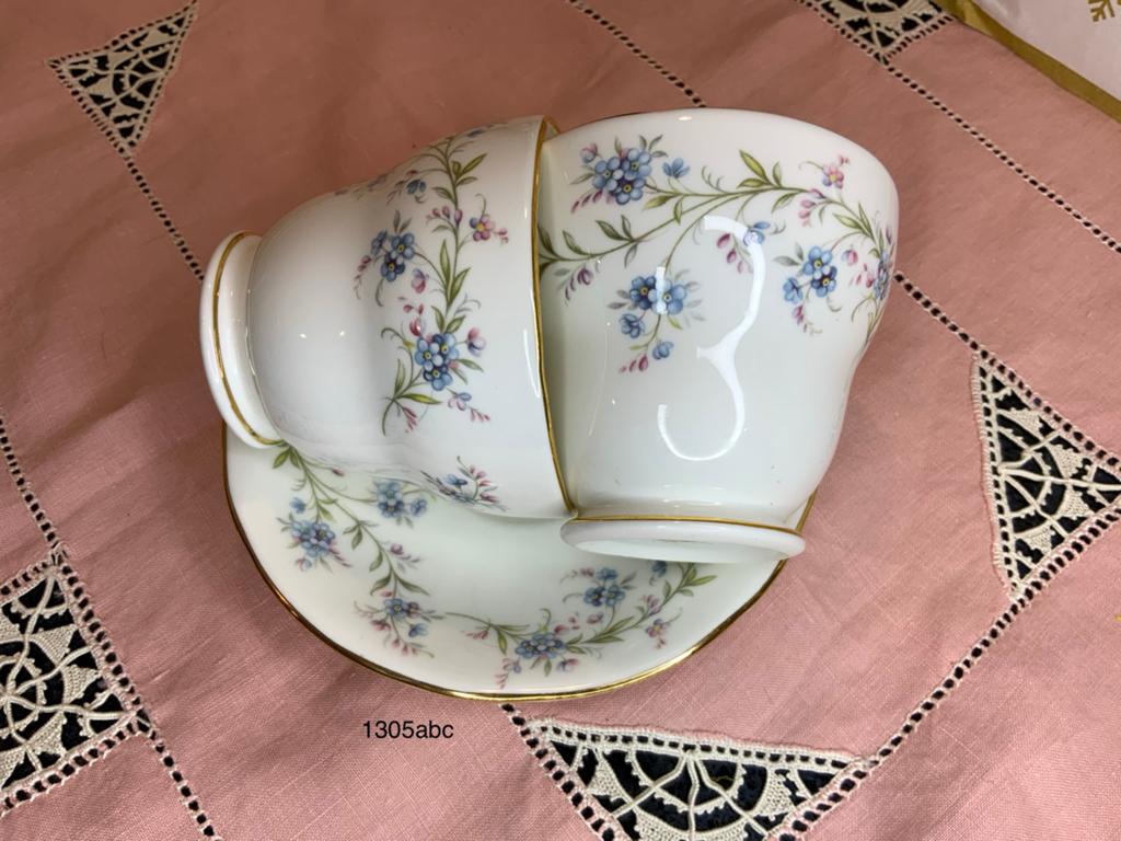 Set van 2 Duchess Tranquility theeservies - Goede staat, Gebruikt, Ophalen of Verzenden, Overige stijlen, Kop(pen) en/of Schotel(s)