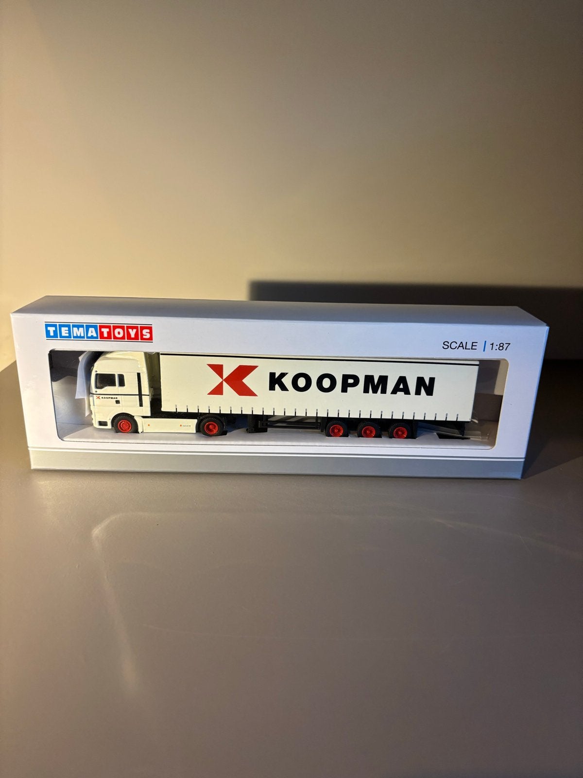 Tematoys MAN TGX XLX Koopman Logistics Group schaal 1:87, Ophalen of Verzenden, Nieuw, Bus of Vrachtwagen