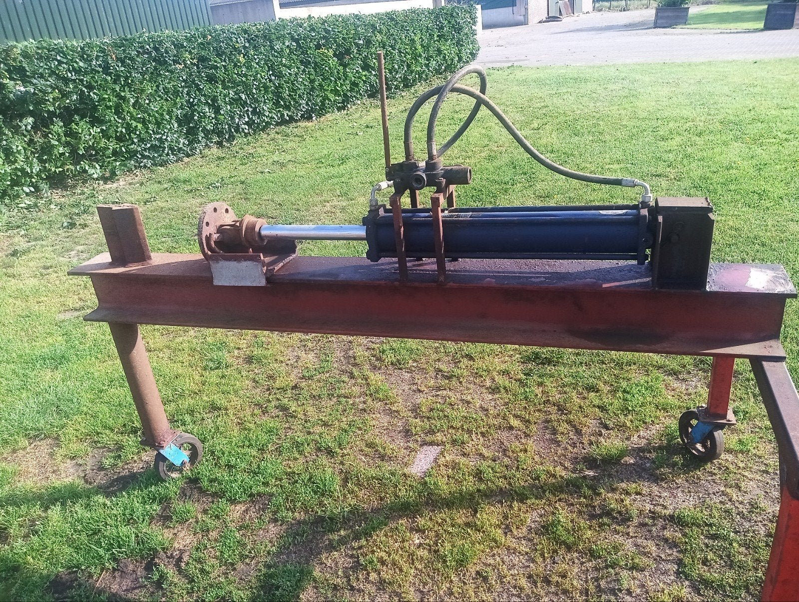 Robuuste hydraulische houtklover op wielen, Ophalen of Verzenden, Gebruikt