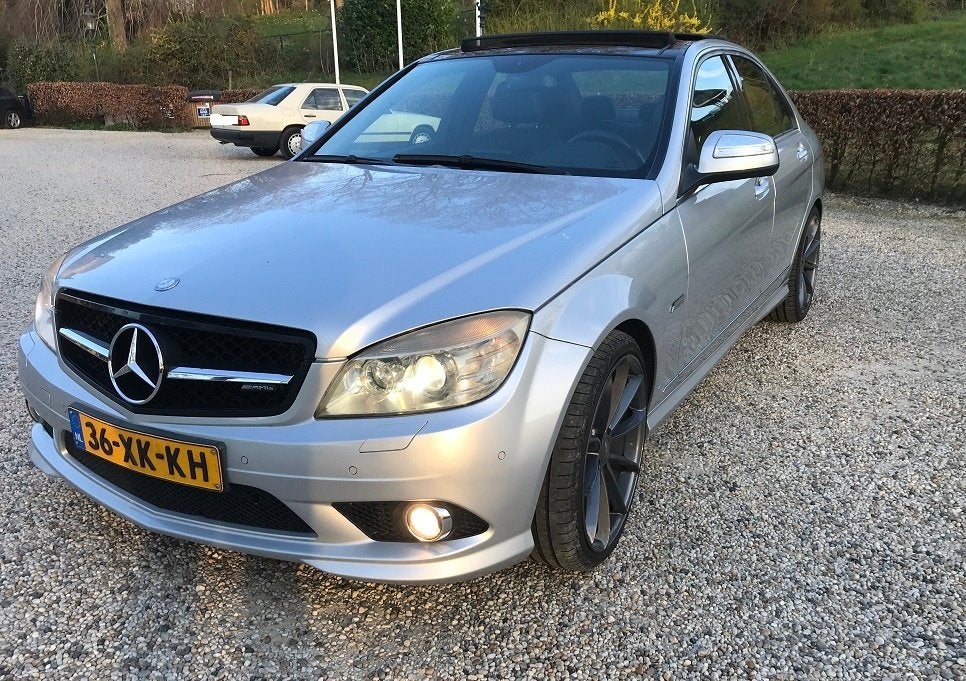 Mercedes-Benz C-Klasse 3.5 C350 Sedan AUT .amg line, Auto's, Mercedes-Benz, Automaat, Achterwielaandrijving, 1800 kg, Zwart
