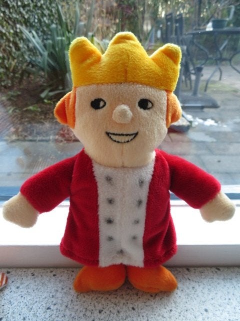 Koning van Hema zachte pop velours meet ca 20 cm totaal, Hema, Overige typen, Ophalen of Verzenden, Zo goed als nieuw