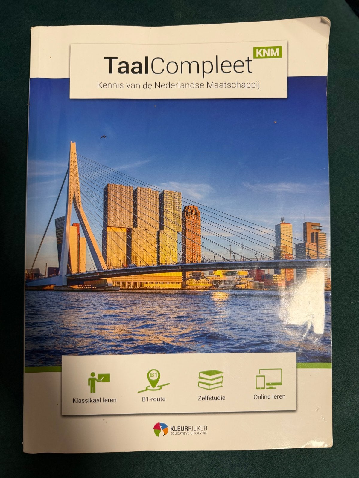 TaalCompleet KNM - Kennis van de Nederlandse Maatschappij, Ophalen of Verzenden, Zo goed als nieuw, Non-fictie