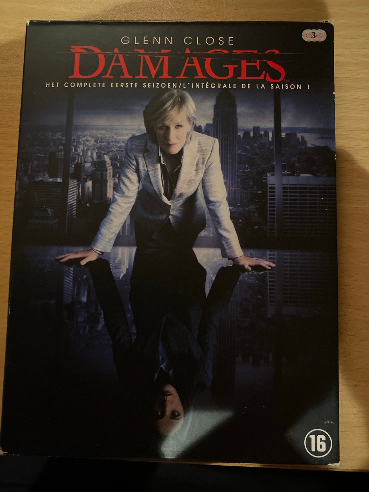 Damages - Het complete eerste seizoen (DVD), Cd's en Dvd's, Vanaf 16 jaar, Nederlands, Ophalen of Verzenden, Inclusief doosje