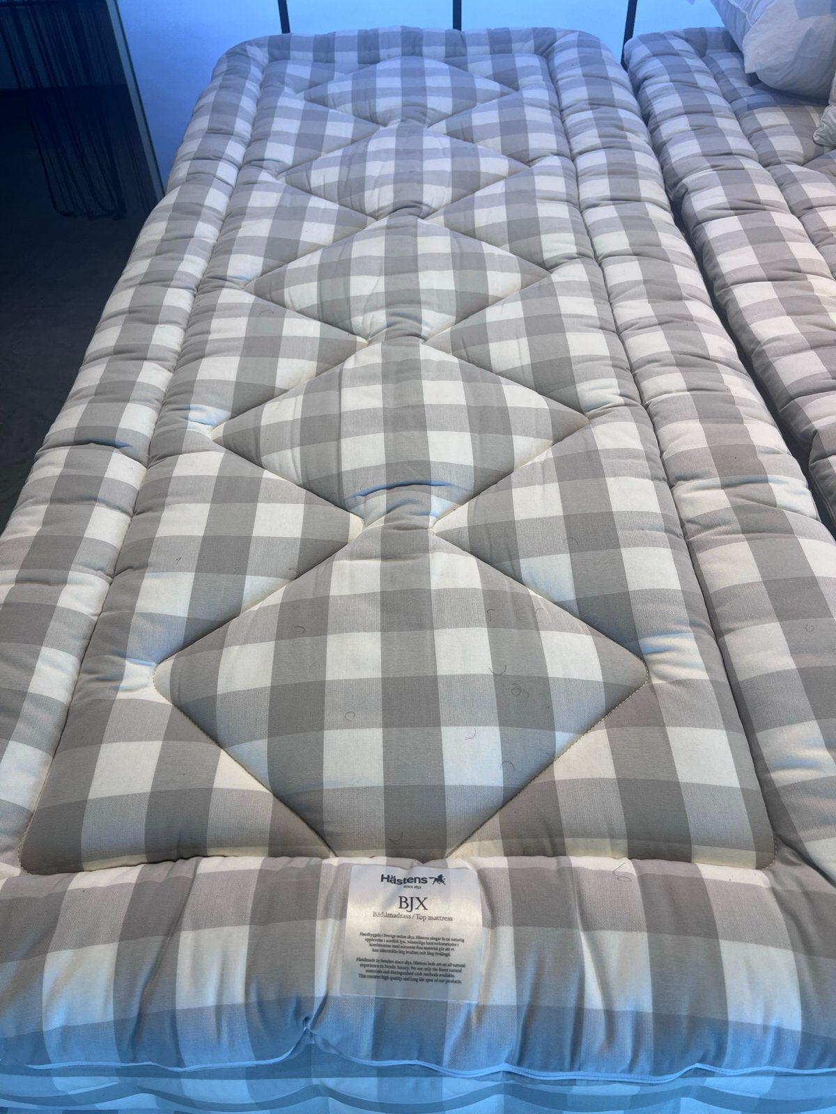 Hästens BJX dekmatrassen 90x210 Silver Grey Check (2 stuks), Huis en Inrichting, Slaapkamer | Boxsprings, Ophalen, 90 cm, Eenpersoons