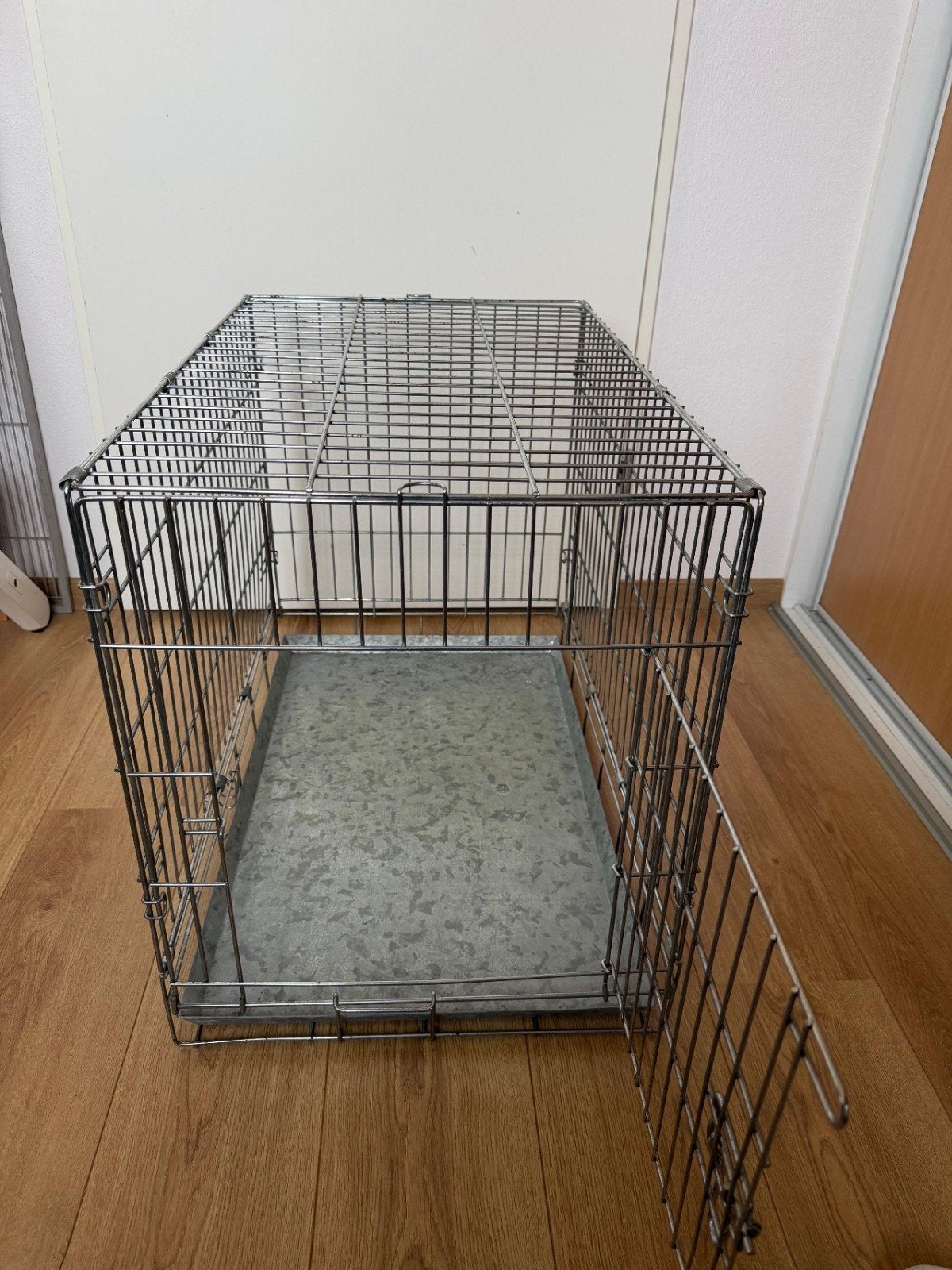 Honden,- of kattenbench, Dieren en Toebehoren, Ophalen, Zo goed als nieuw