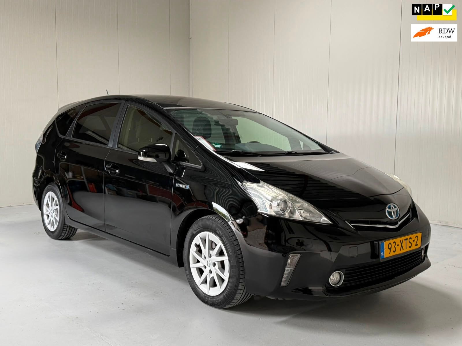 Toyota Prius Wagon 1.8 NLauto/ 7 zit//Camera/Pano/Keyless/NA