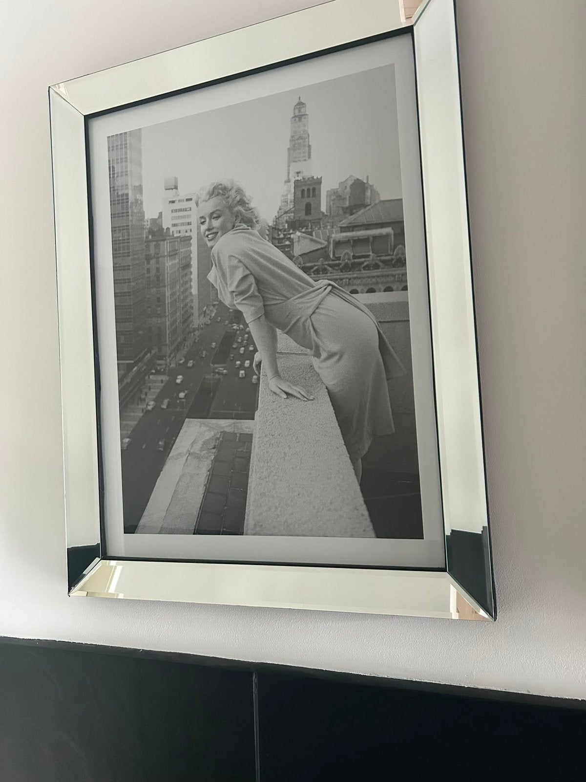 2x Marilyn Monroe in spiegellijst Afmeting: 70 x 90 cm, Ophalen, 90 cm, Wit, Spiegellijst