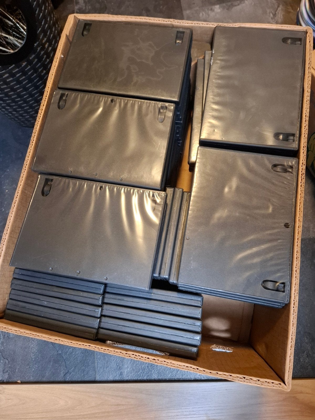Partij lege DVD hoesjes - Zwart, Alle leeftijden, Ophalen of Verzenden, Gebruikt