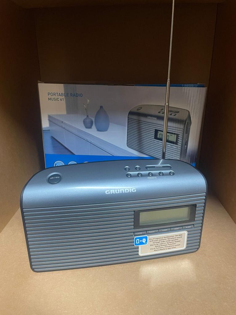 Grundig music 61 Transistorradio - Nieuw in doos, Audio, Tv en Foto, Radio's, ., Grundig, Nieuw, Ophalen of Verzenden