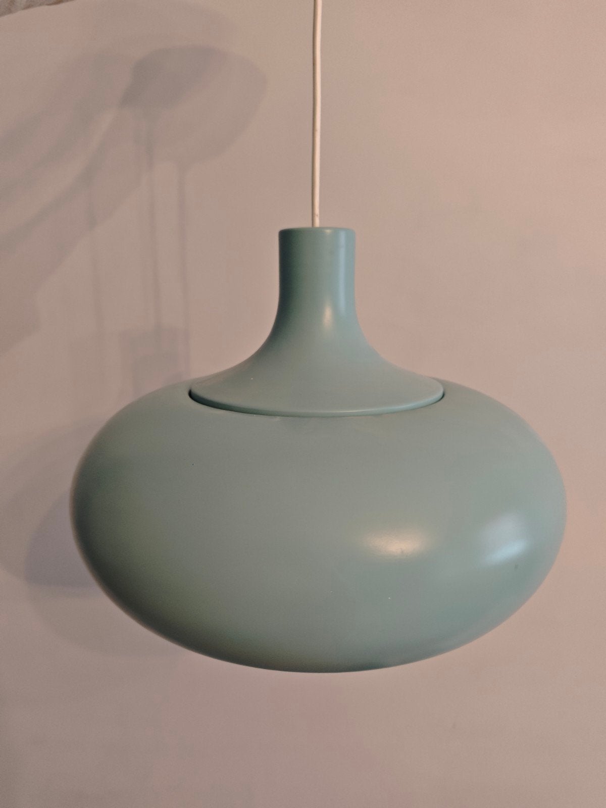 IKEA FADO Hanglamp - Lichtblauw, Ophalen, Kunststof, E27 (groot), Zo goed als nieuw