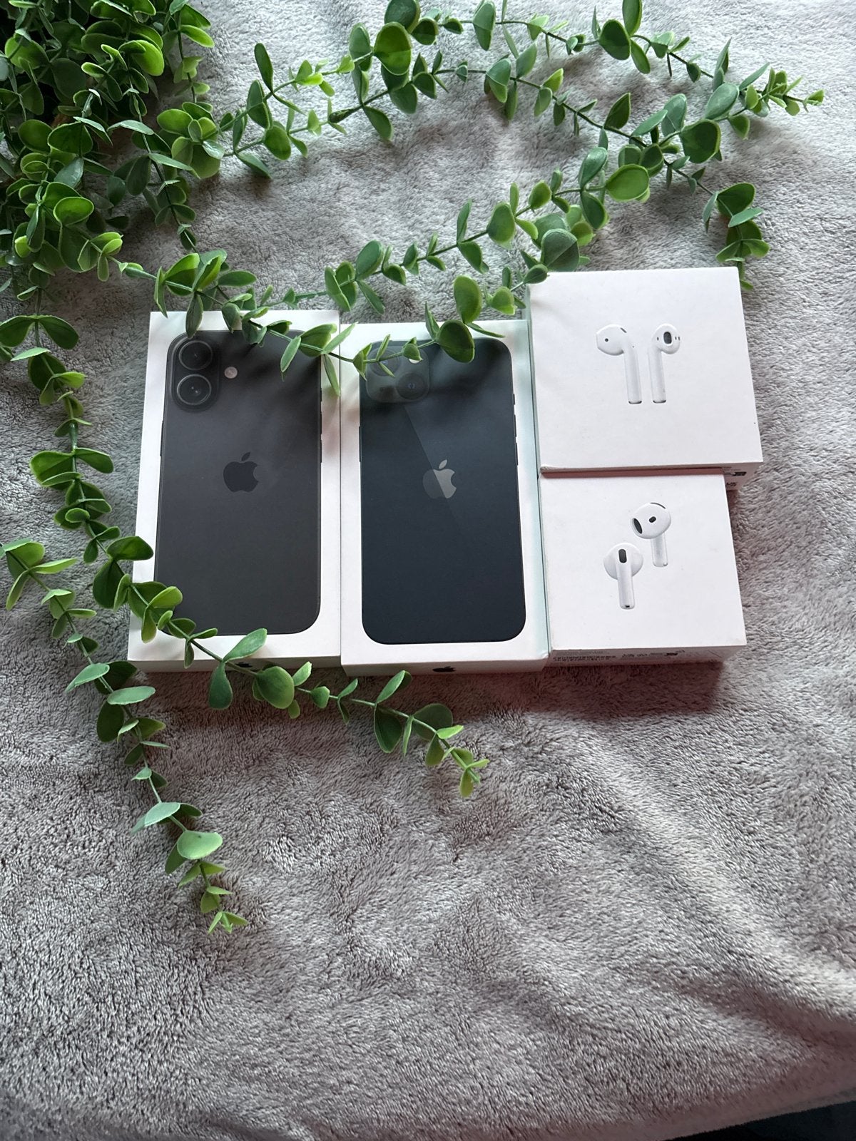 Ifone & airpods leegen dozen, Ophalen of Verzenden, Gebruikt, 64 GB