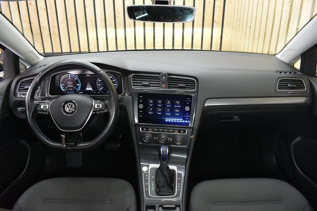 Volkswagen E-Golf E-Golf 113dkm Warmtepomp CarPlay Camera Na, Auto's, Volkswagen, 596 min, Gebruikt, 35 kWh, 230 km
