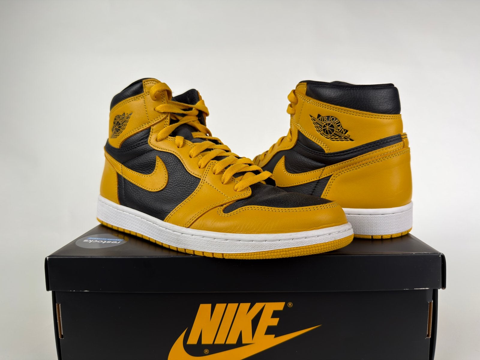 Nike Air Jordan 1 Retro High OG Pollen - Maat 46, Ophalen, Zo goed als nieuw, Overige kleuren, Sneakers of Gympen