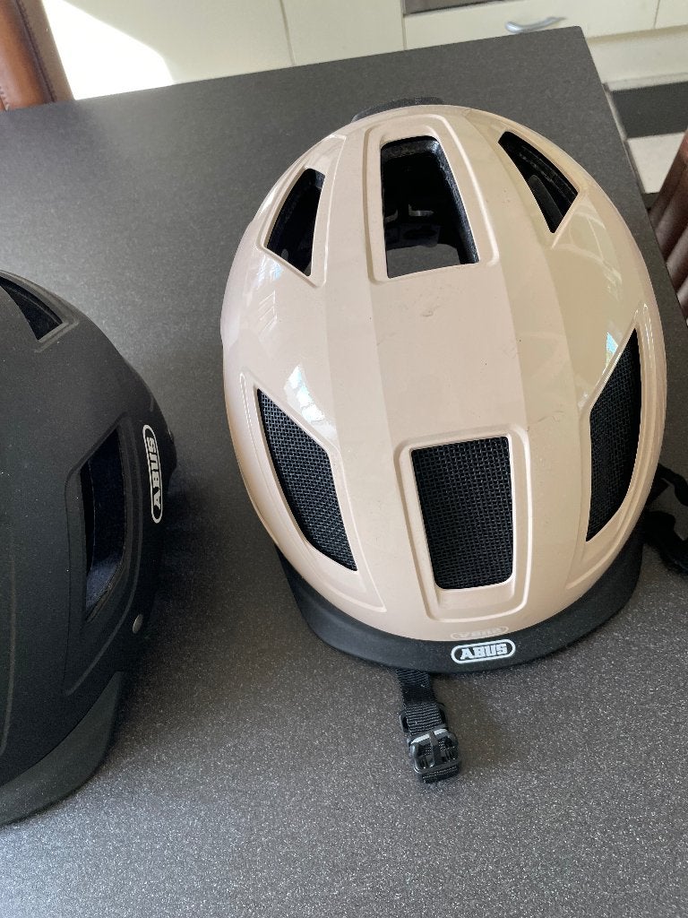 2 Abus Hyban 2.0  fiets helmen nooit gebruikt maat 56/61 cm, Ophalen, Nieuw, Heer of Dame, ABUS