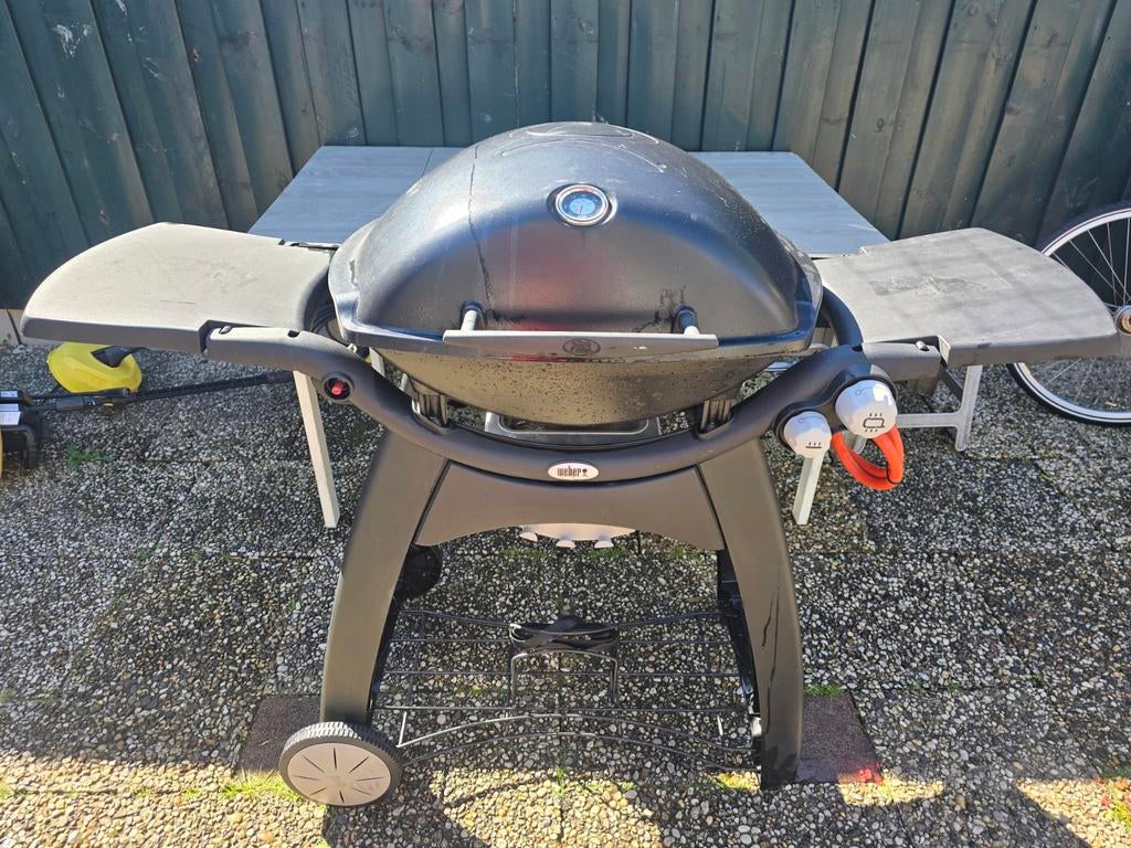 Weber Q2000 gasbarbecue - Perfect voor zomerse dagen!, Ophalen of Verzenden, Gebruikt, Weber