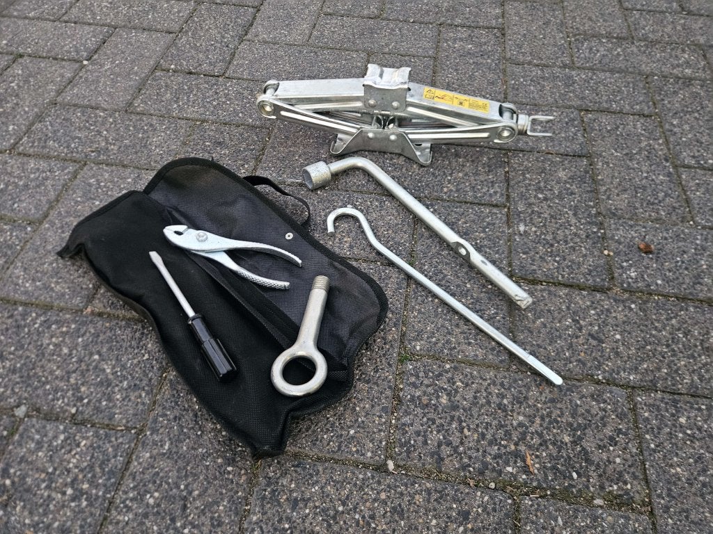 NOODGEREEDSCHAP AUTO + KRIK HONDA CIVIC, Niet ingevuld, Niet ingevuld, Ophalen of Verzenden, Zo goed als nieuw