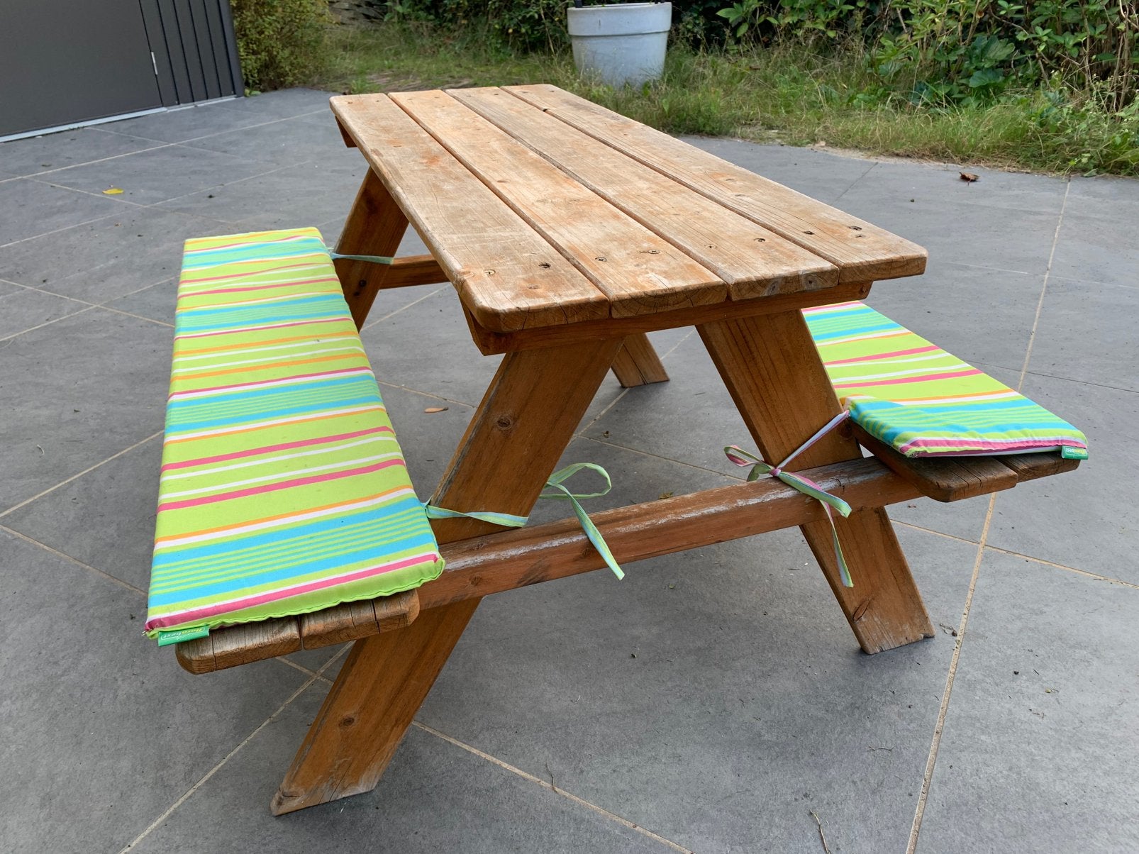 Kinderpicknicktafel met kussentjes