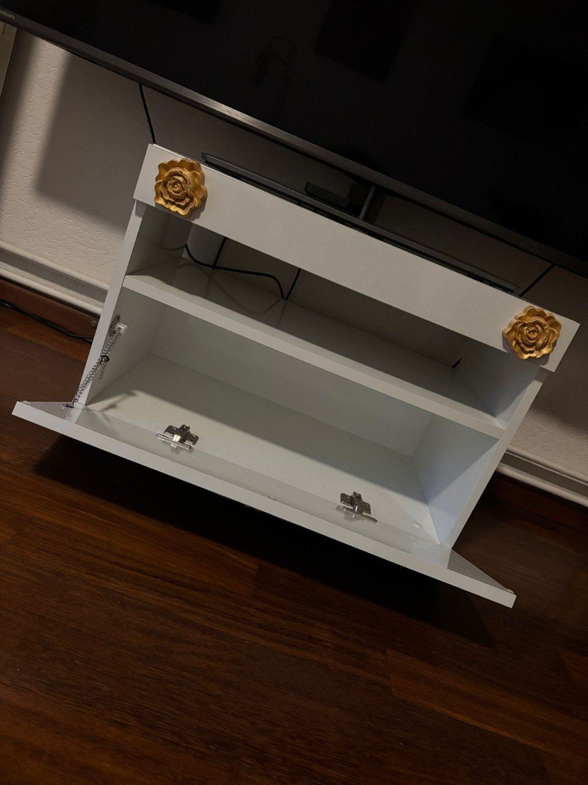 Stijlvol 3-delig TV/Audio meubel met gouden accenten, Overige materialen, 100 tot 150 cm, Modern, Luxe, Elegant, Ophalen of Verzenden