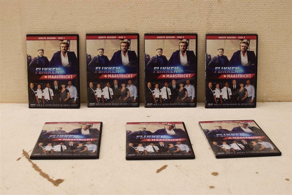Flikken Maastricht de complete vier seizoenen op 13 DVD 4831, Ophalen of Verzenden, Gebruikt