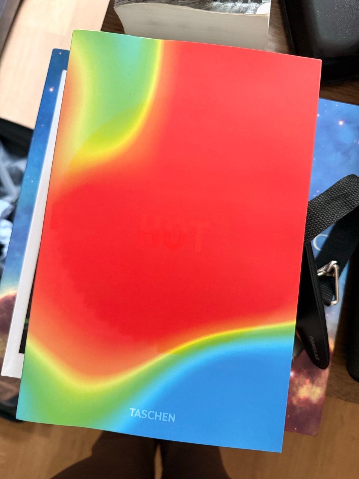 Taschen Boek - Kleurrijk Design, Ophalen of Verzenden, Zo goed als nieuw, Europa overig