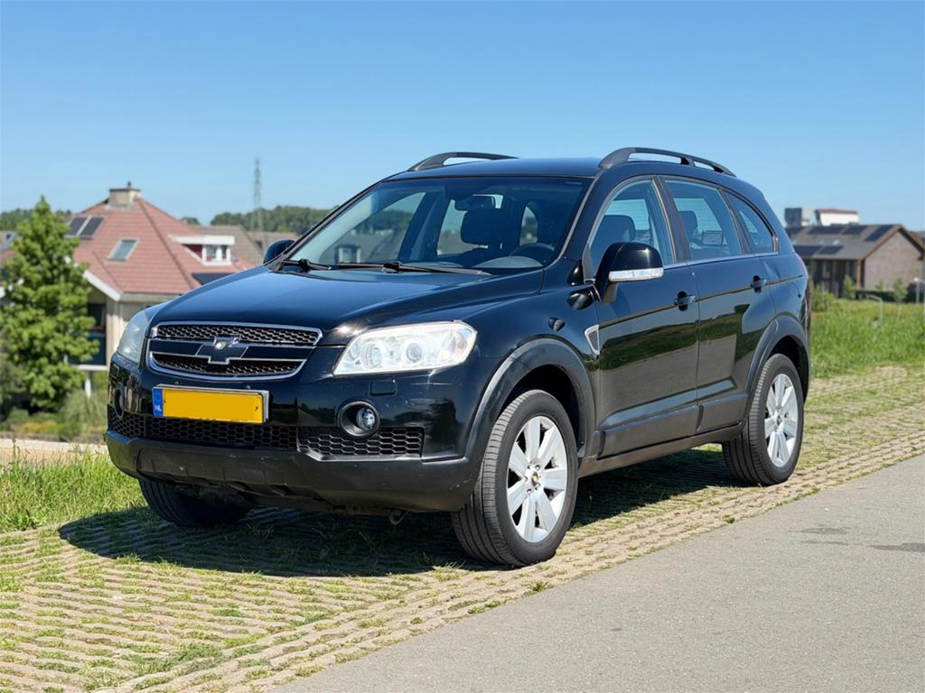 Nette Chevrolet Captiva 2.4 4WD 2007 APK 2027!, USB, Zwart, 4 cilinders, 7 stoelen
