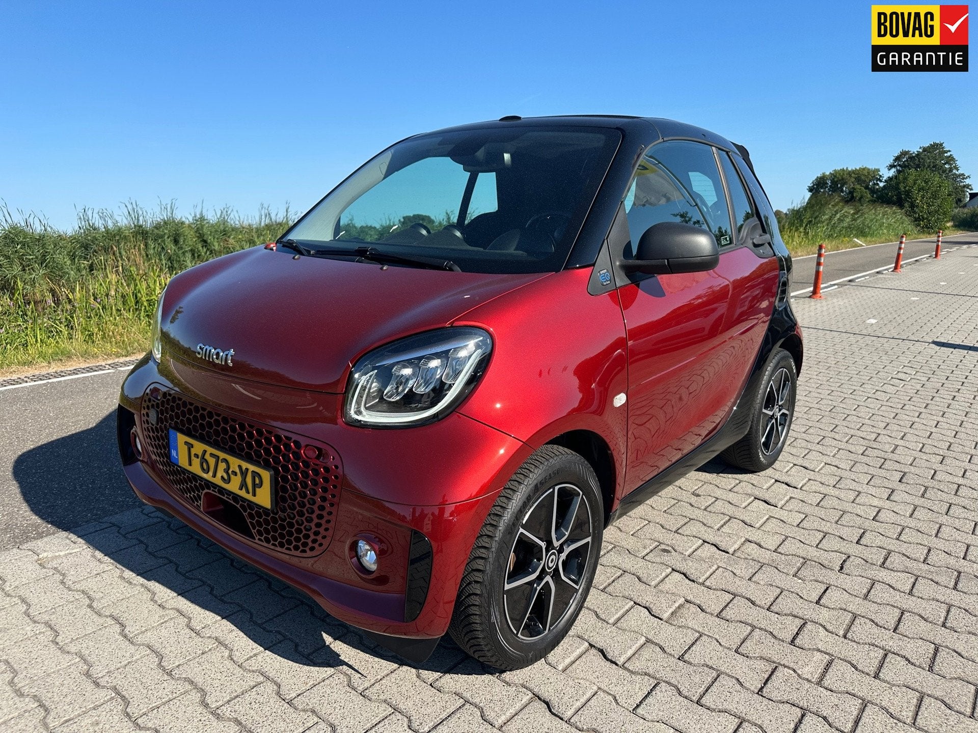 Smart Fortwo cabrio EQ Comfort PLUS 18 kWh, Camera, Stoelver, Auto's, 1025 kg, Gebruikt, Zwart, 82 pk