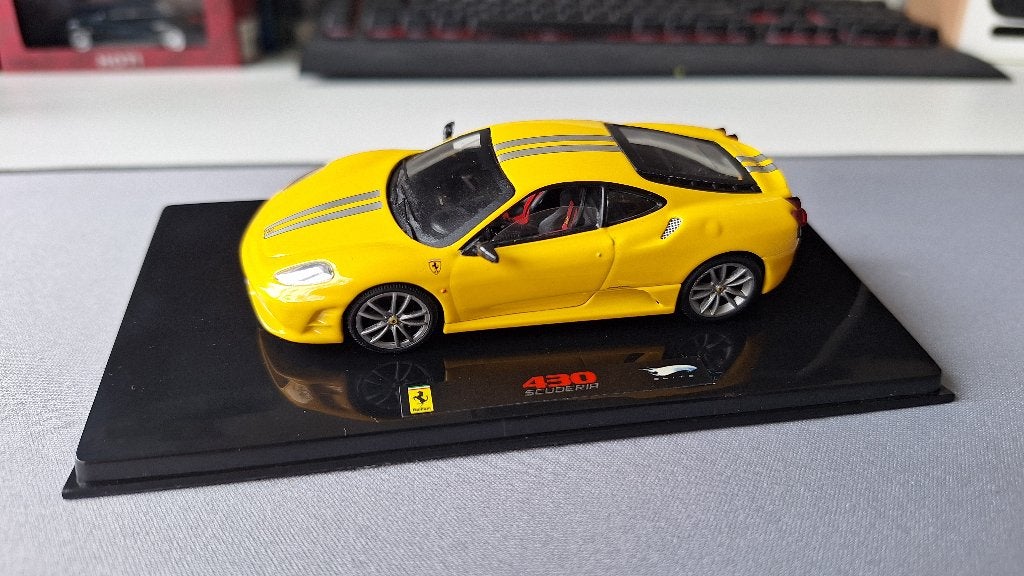 1:43 Ferrari 430 Scuderia van Hotwheels Elite, Ophalen of Verzenden, Zo goed als nieuw, Auto, Overige merken