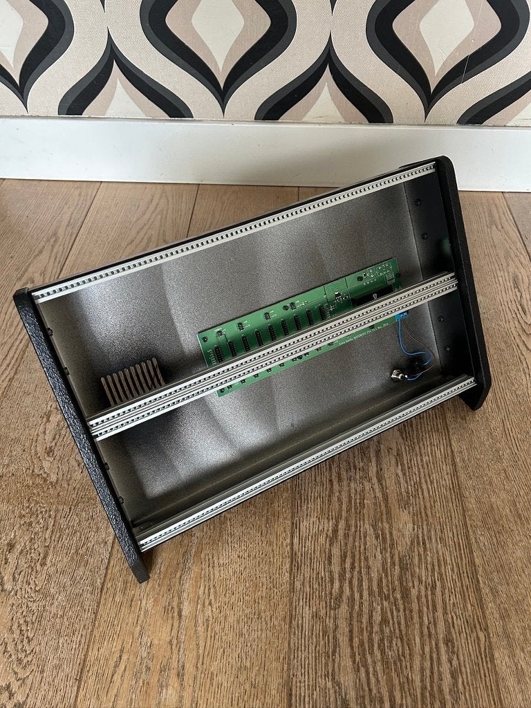 Erica Synths skiff 6U84HP, Ophalen of Verzenden, Zo goed als nieuw, 61 toetsen, Overige merken