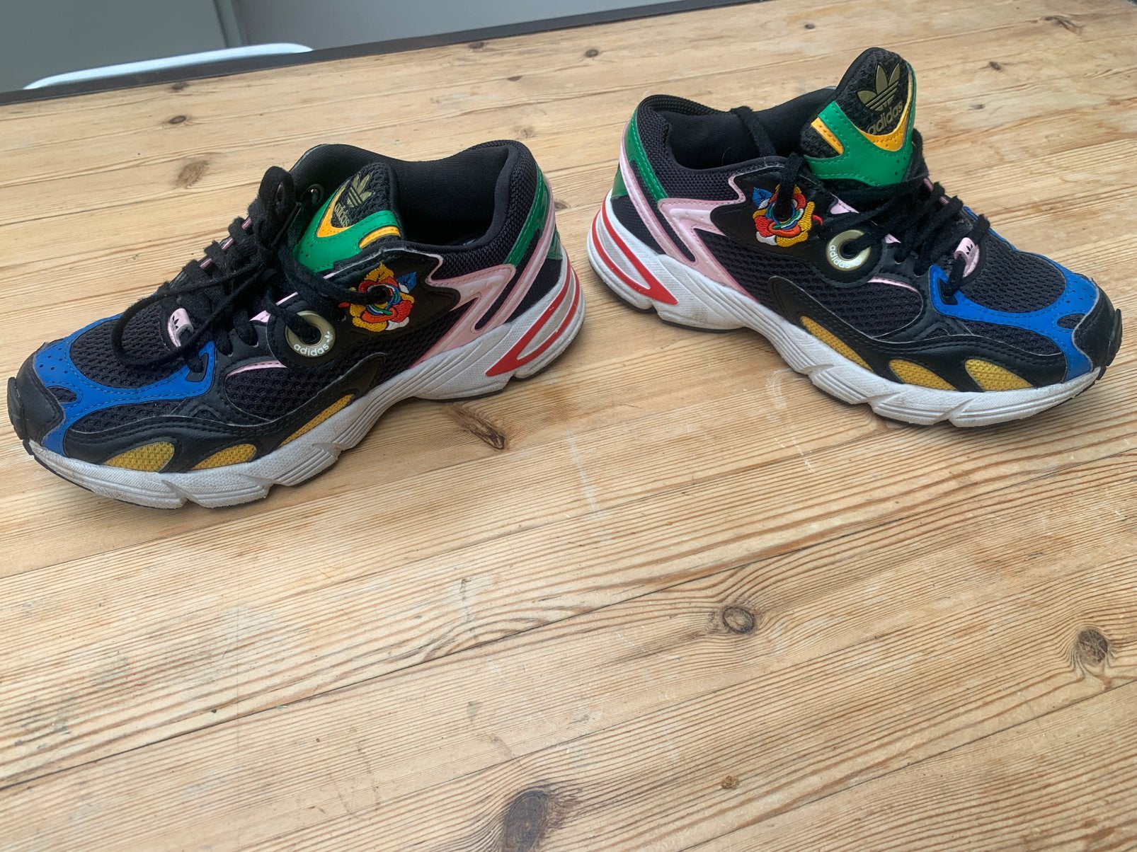 Adidas sportschoenen, Ophalen of Verzenden, Zo goed als nieuw, Overige typen, Adidas