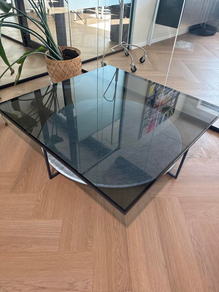 Topvorm Batu salontafel 110x110 met marmer en zwart glas, Ophalen, Gebruikt, 100 tot 150 cm, Vierkant