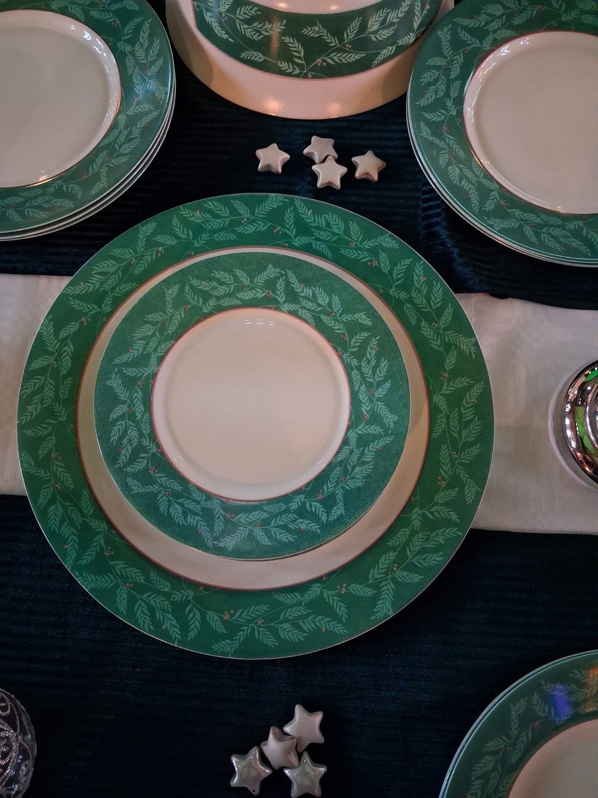 Kerstservies wit met groene decorand, 6 delig 25 euro, Ophalen