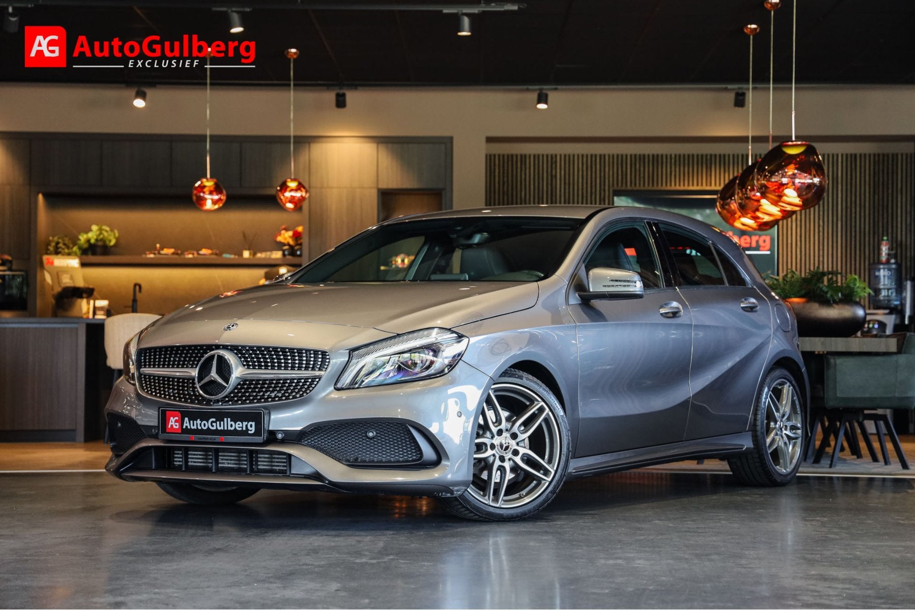 Mercedes-Benz A-Klasse 180 Business Solution AMG Sportline,, Auto's, Mercedes-Benz, Gebruikt, 4 cilinders, LED verlichting, 122 pk
