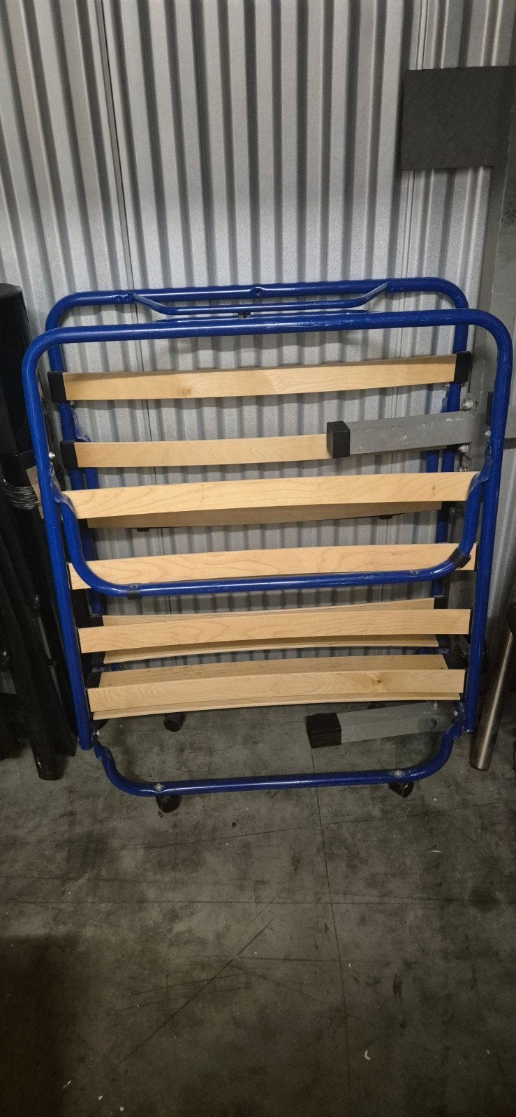 Opvouwbaar logeerbed met lattenbodem, Ophalen, Gebruikt, Eenpersoons, Blauw