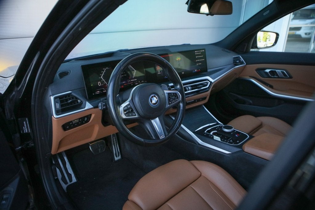 BMW 3 Serie Touring 330e xDrive M sport | Pano | BTW | Trekh, Auto's, 1998 cc, Euro 6, 4 cilinders, Leder